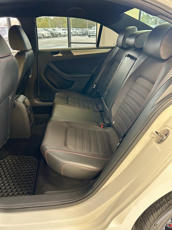 2014 Volkswagen Jetta Image 16