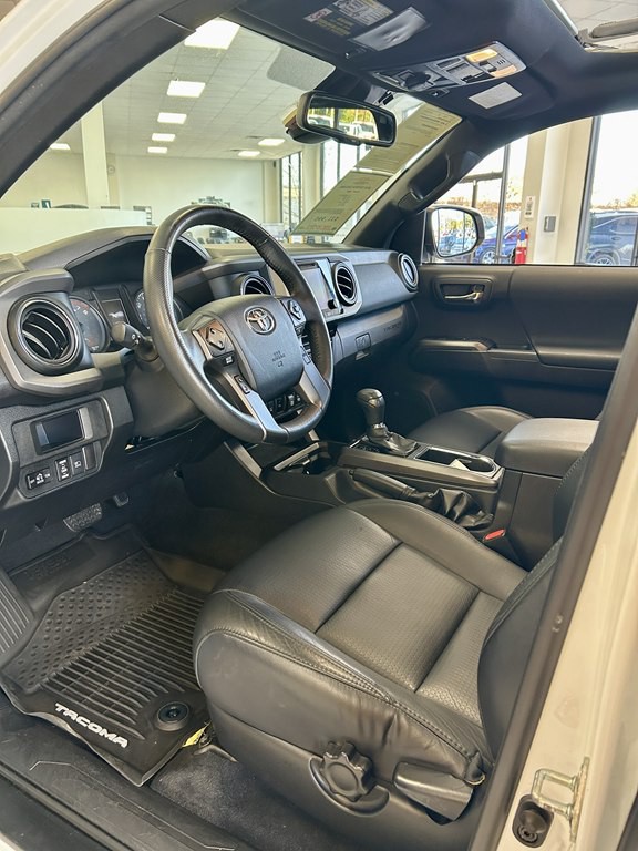 2018 Toyota Tacoma Image 13