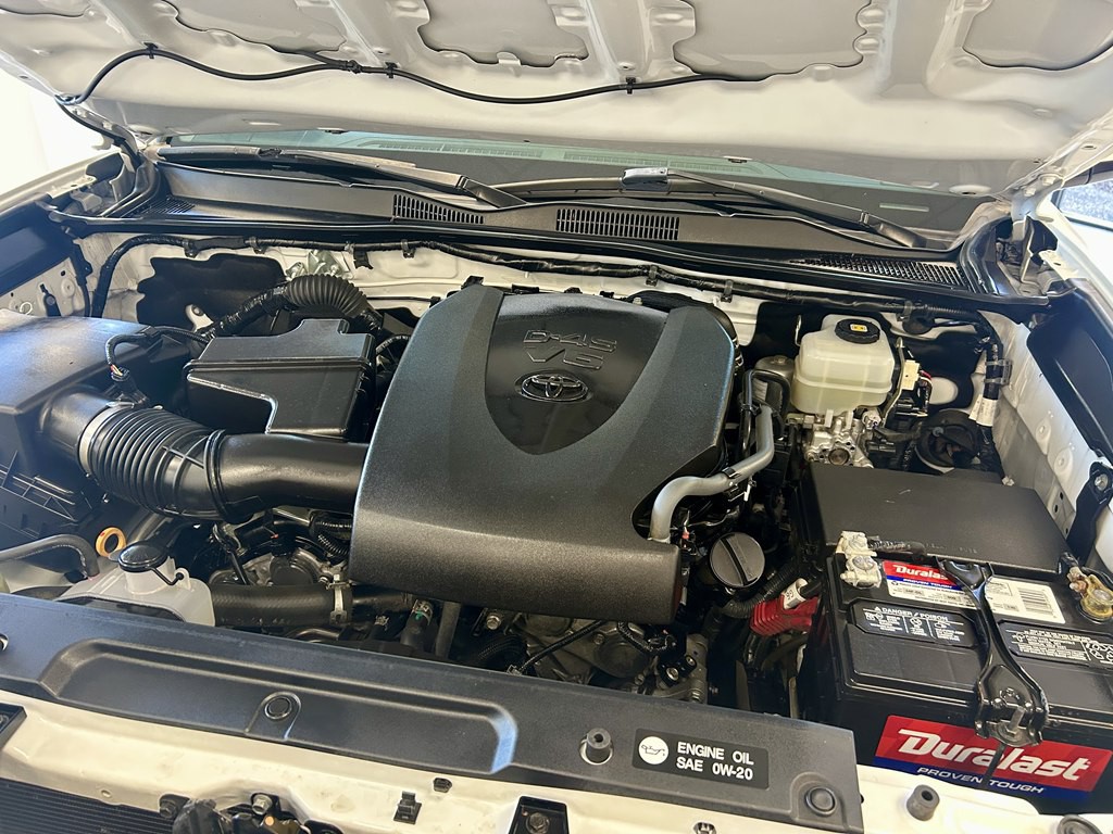 2018 Toyota Tacoma Image 18