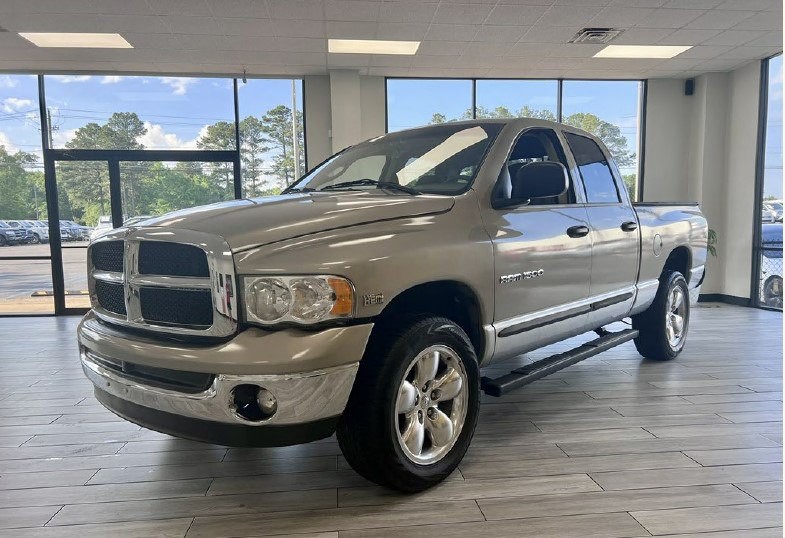 2004 Dodge Ram 1500 Image 3