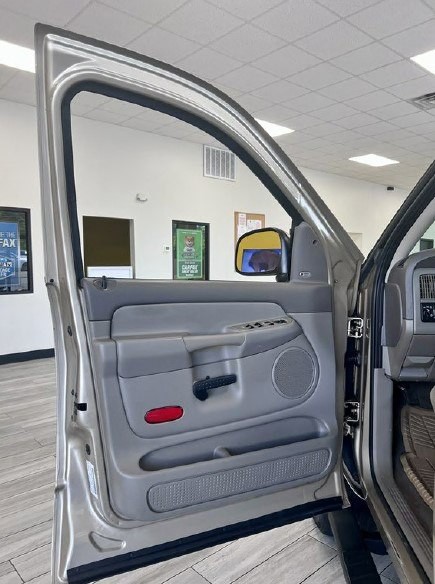 2004 Dodge Ram 1500 Image 14