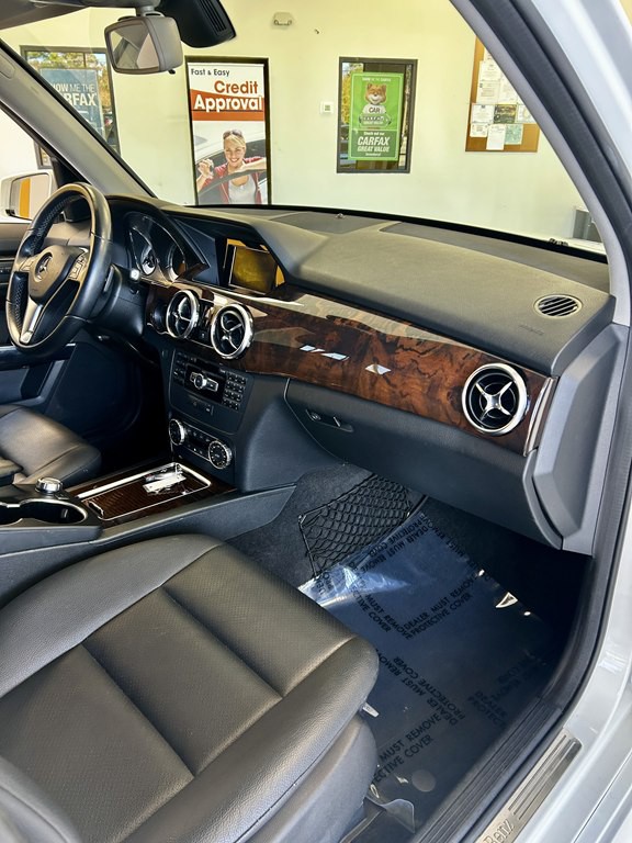 2013 Mercedes-Benz GLK-Class Image 11