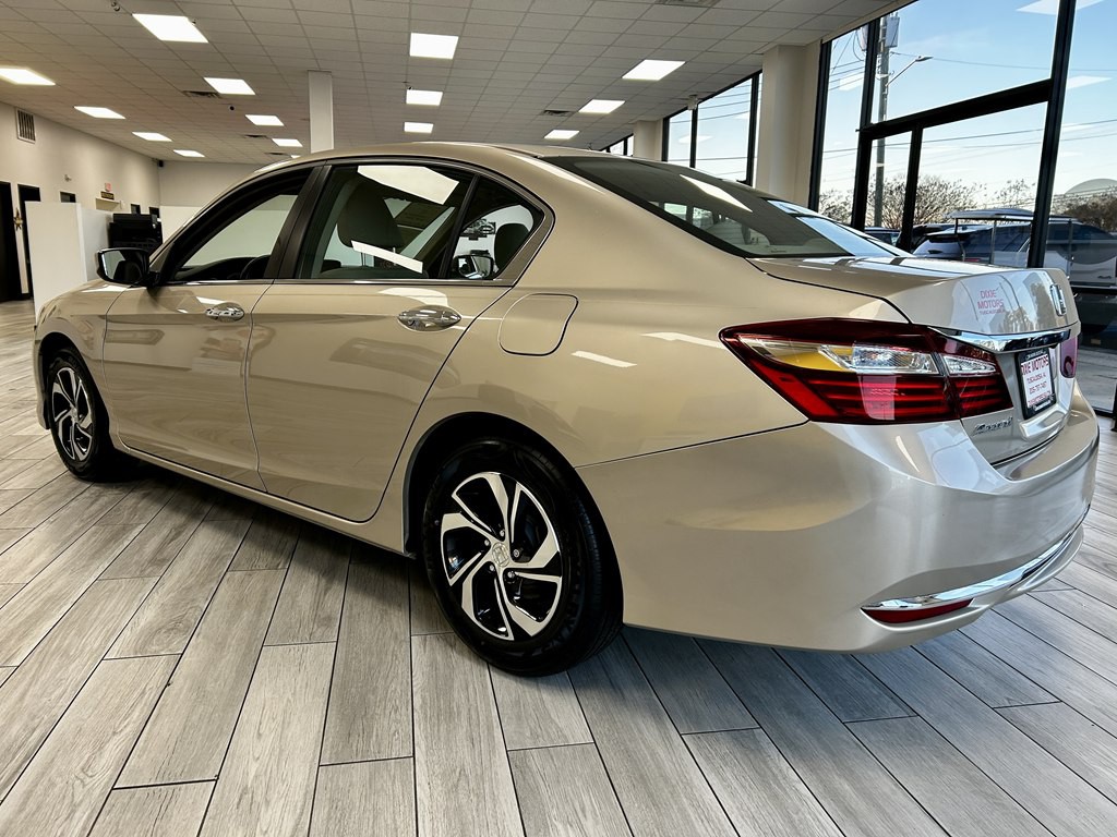 2016 Honda Accord Image 7