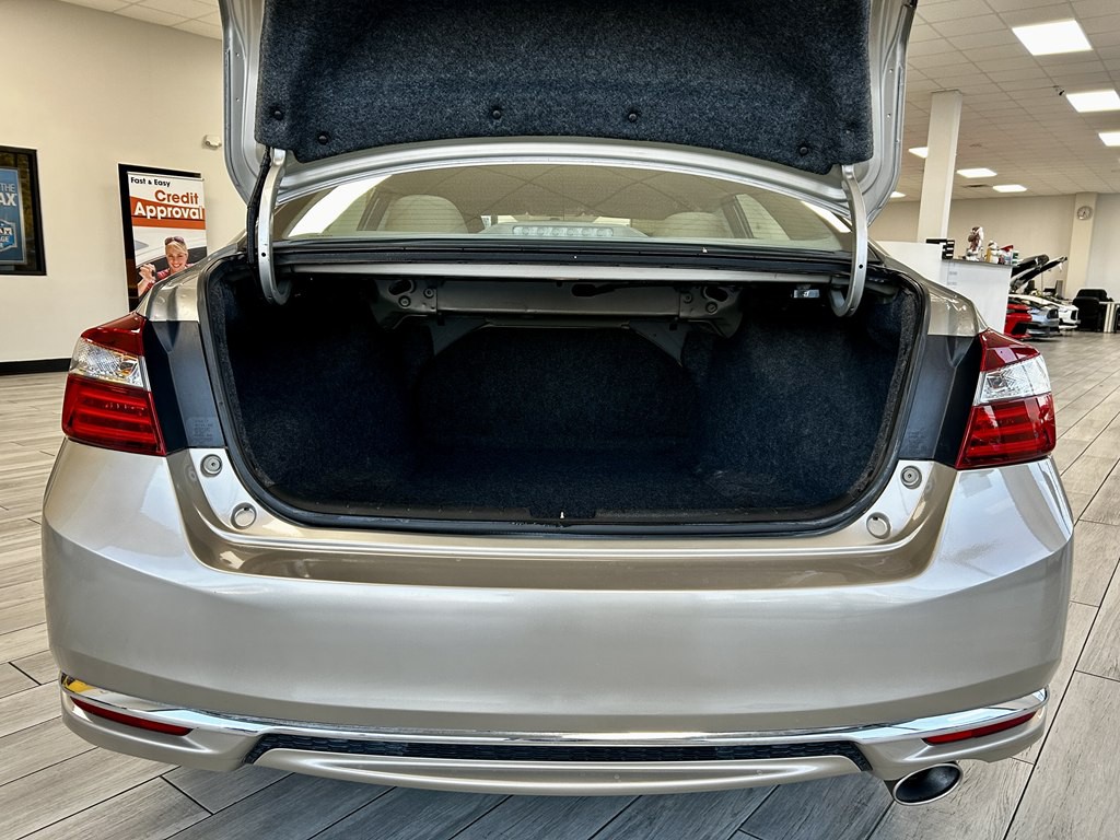 2016 Honda Accord Image 9