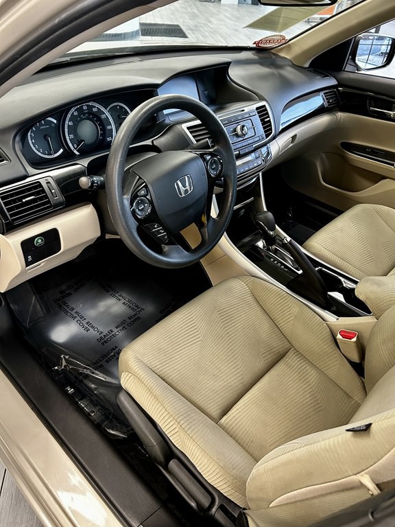 2016 Honda Accord Image 13