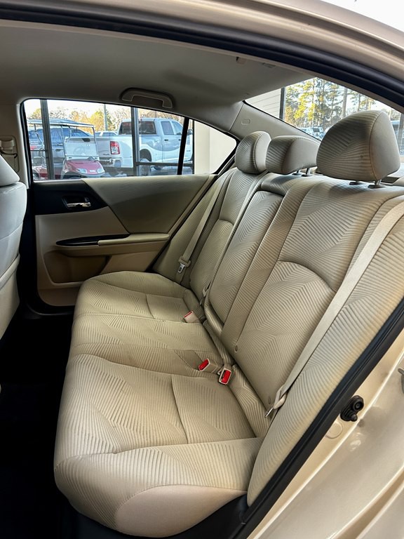 2016 Honda Accord Image 17