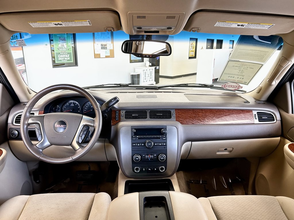 2007 GMC Yukon Image 10
