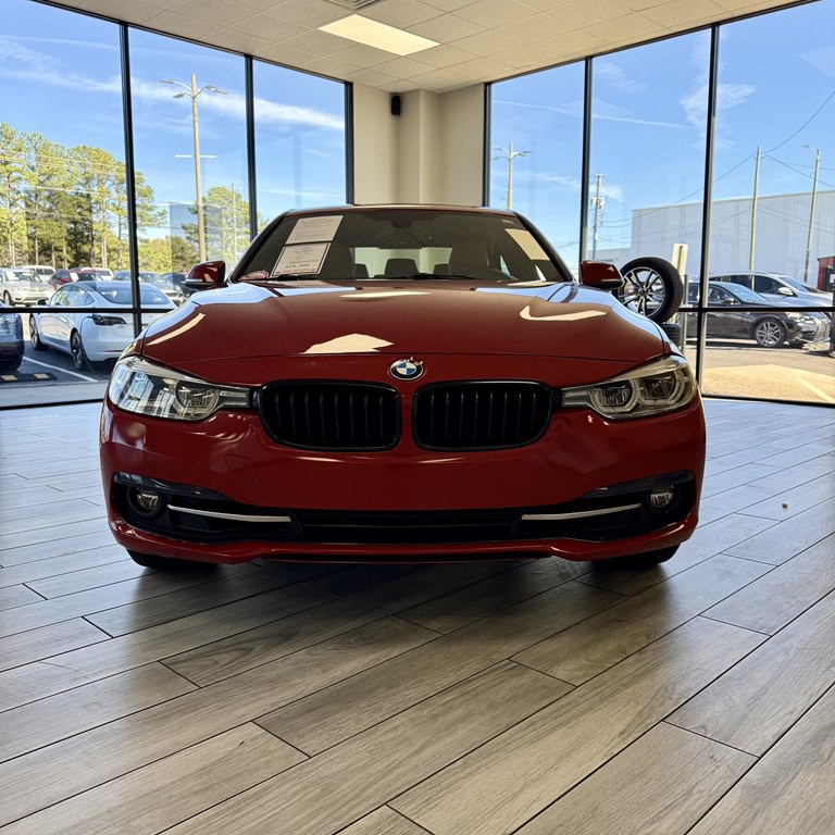 2018 BMW 3 Series Image 2