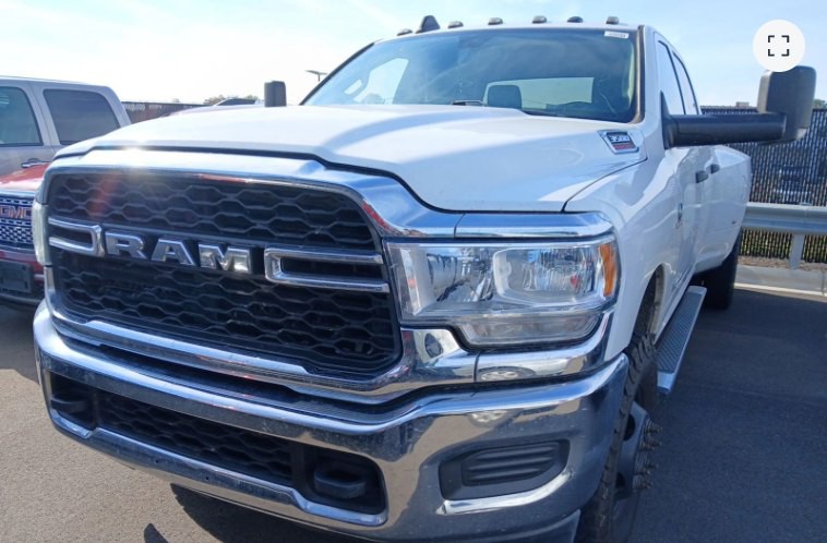 2020 RAM 3500 Image 2