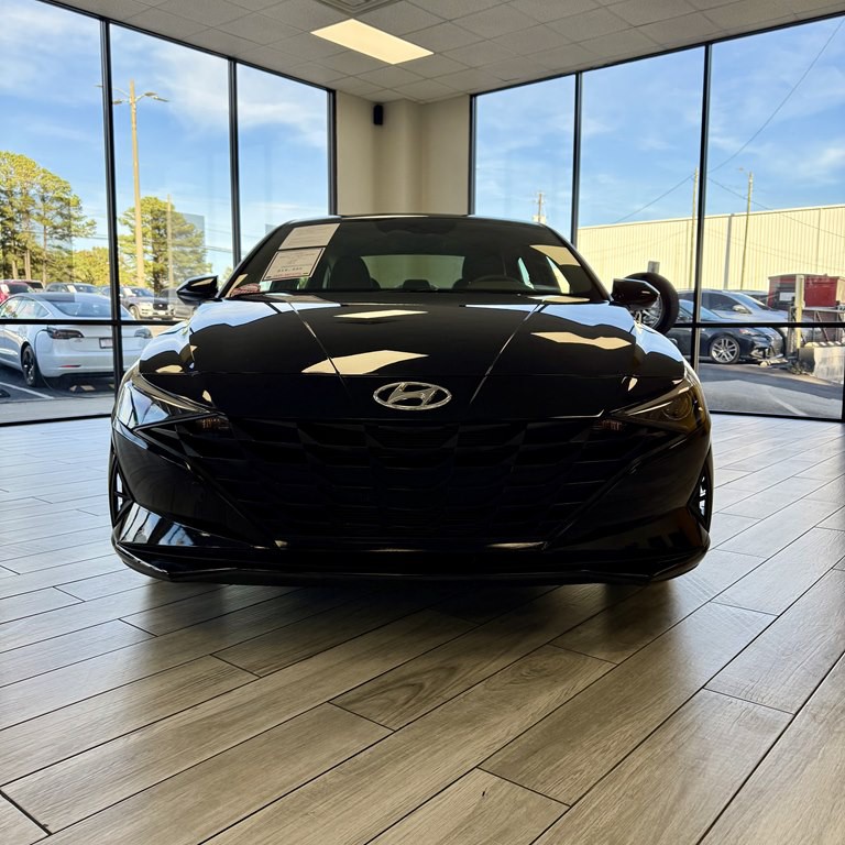 2021 Hyundai Elantra Image 2