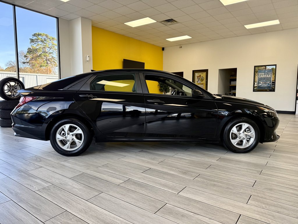 2021 Hyundai Elantra Image 5