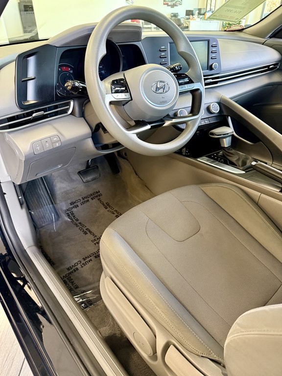 2021 Hyundai Elantra Image 13