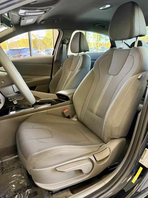 2021 Hyundai Elantra Image 14