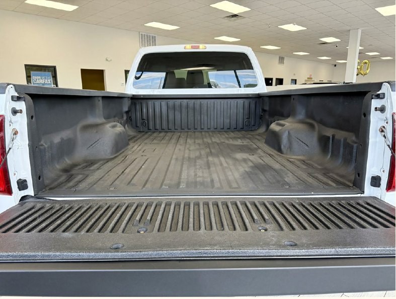 2015 Ford F-350 Image 9