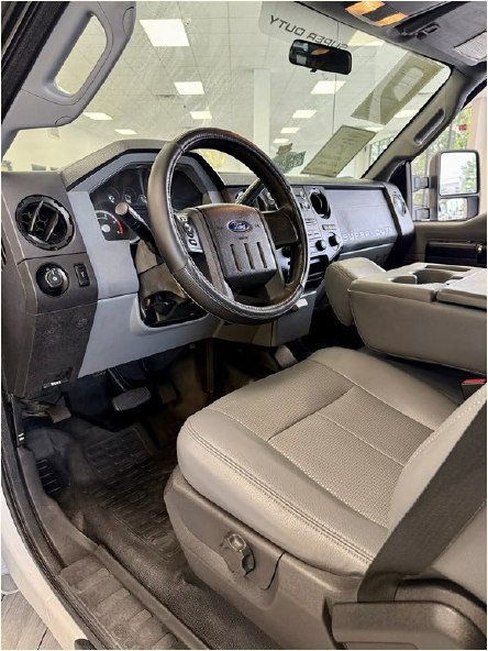 2015 Ford F-350 Image 12