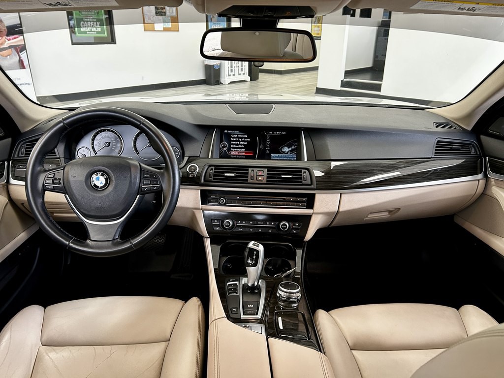 2015 BMW 5 Series Image 10