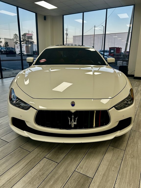 2014 Maserati Ghibli Image 2