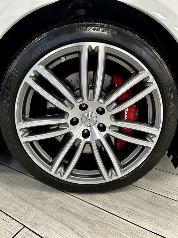 2014 Maserati Ghibli Image 17