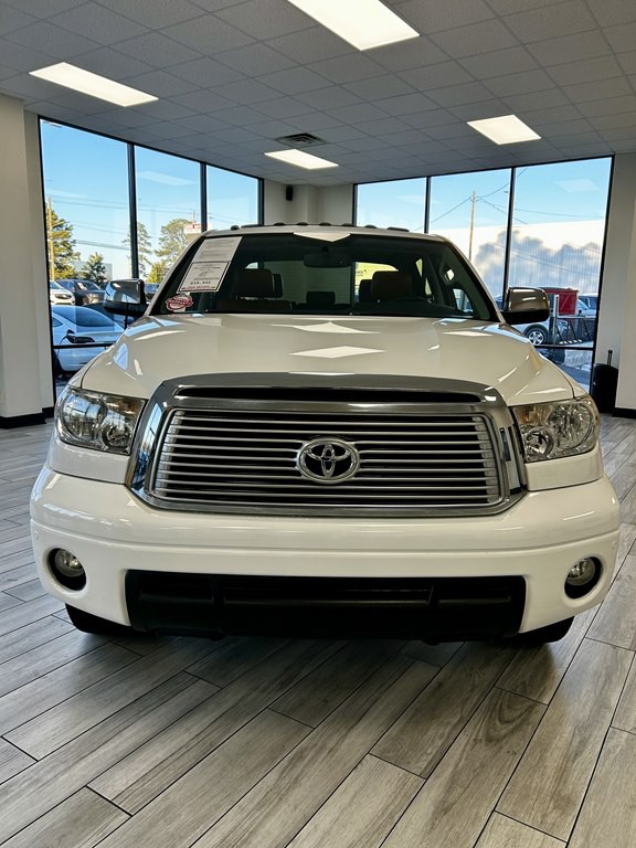 2011 Toyota Tundra Image 2