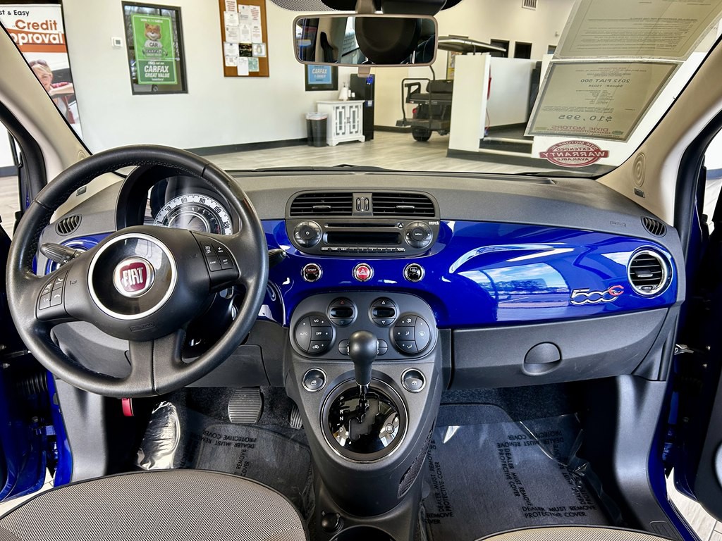 2012 FIAT 500 Image 10