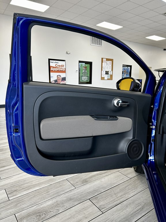 2012 FIAT 500 Image 14