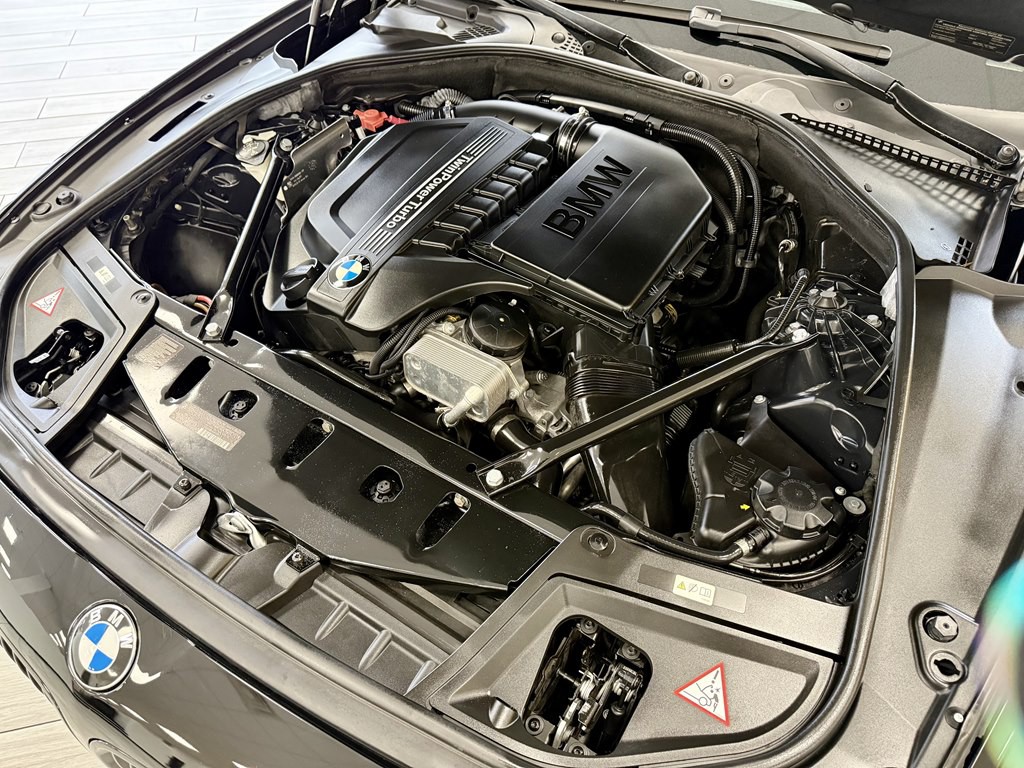 2014 BMW 5 Series Image 18