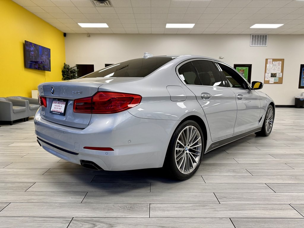 2018 BMW 5 Series Image 8