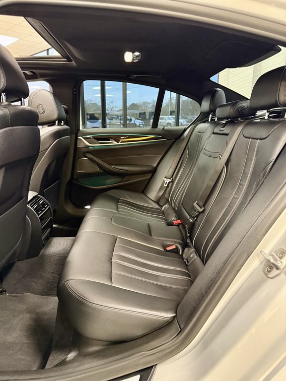 2018 BMW 5 Series Image 12