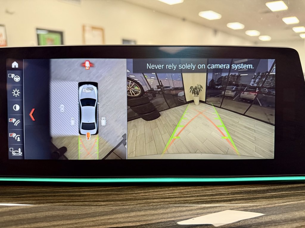 2018 BMW 5 Series Image 18