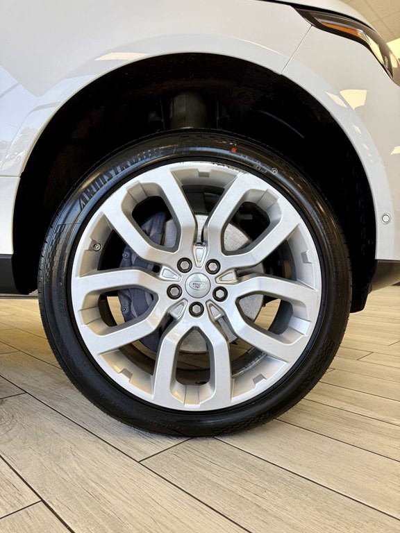 2017 Land Rover Range Rover Image 19