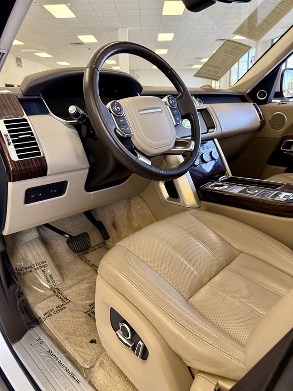 2017 Land Rover Range Rover Image 13