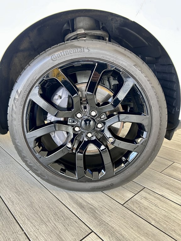 2017 Land Rover Range Rover Image 19