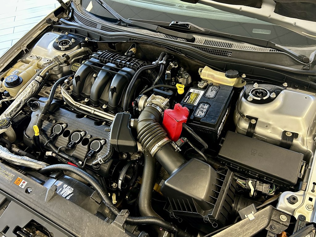 2011 Mercury Milan Image 17