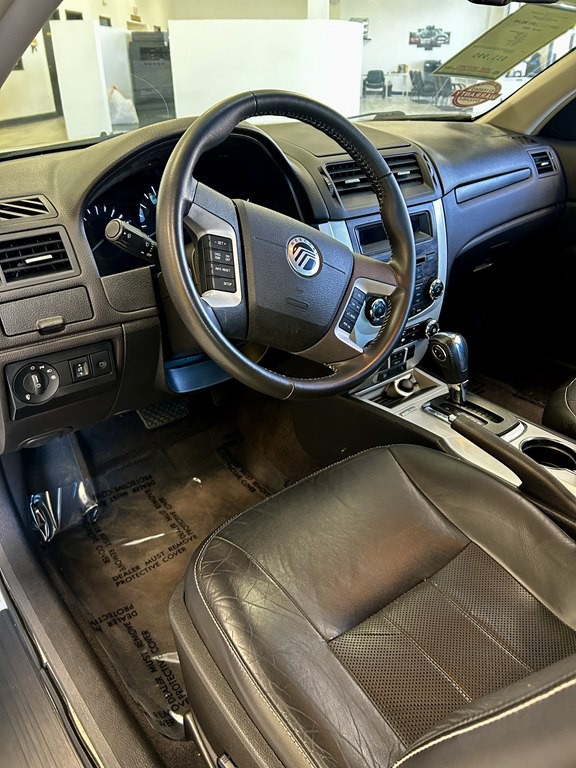 2011 Mercury Milan Image 12