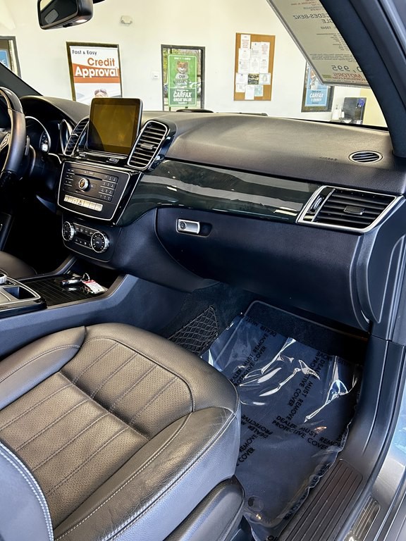 2017 Mercedes-Benz GLE-Class Image 12