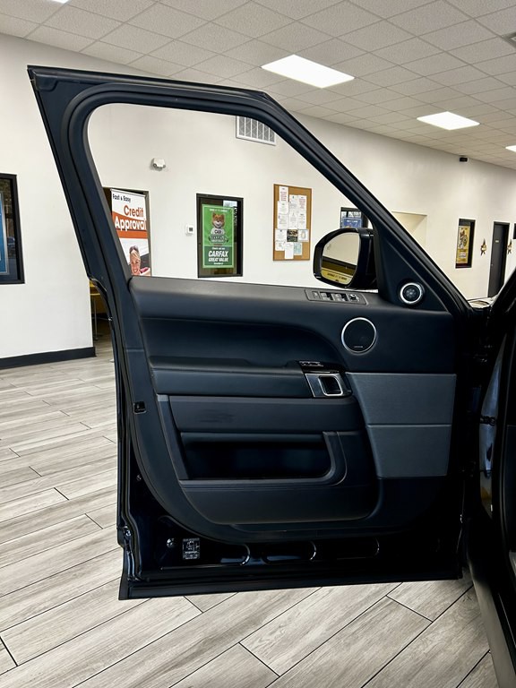 2017 Land Rover Range Rover Sport Image 14