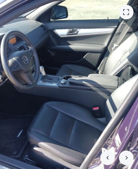 2008 Mercedes-Benz C-Class Image 3