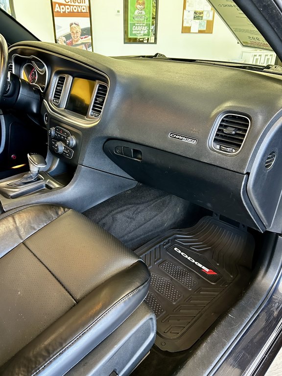 2016 Dodge Charger Image 12