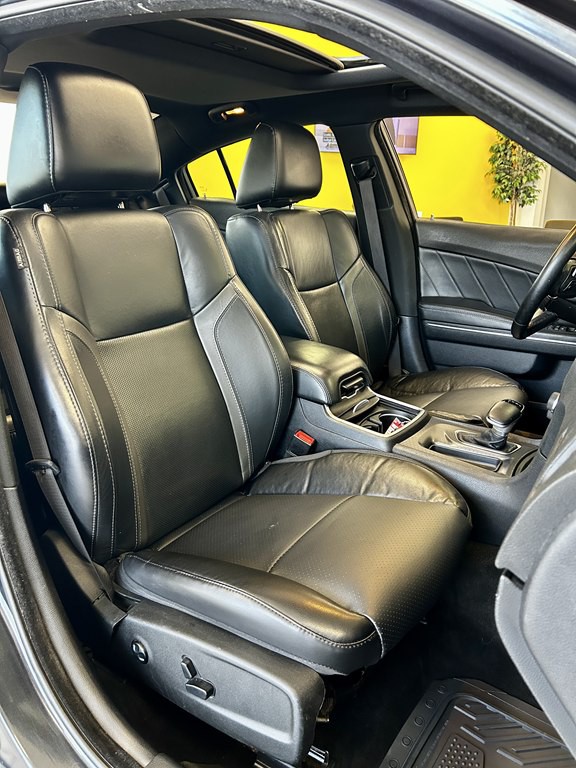 2016 Dodge Charger Image 16