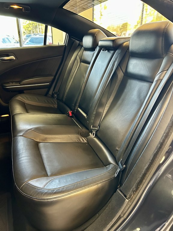 2016 Dodge Charger Image 17