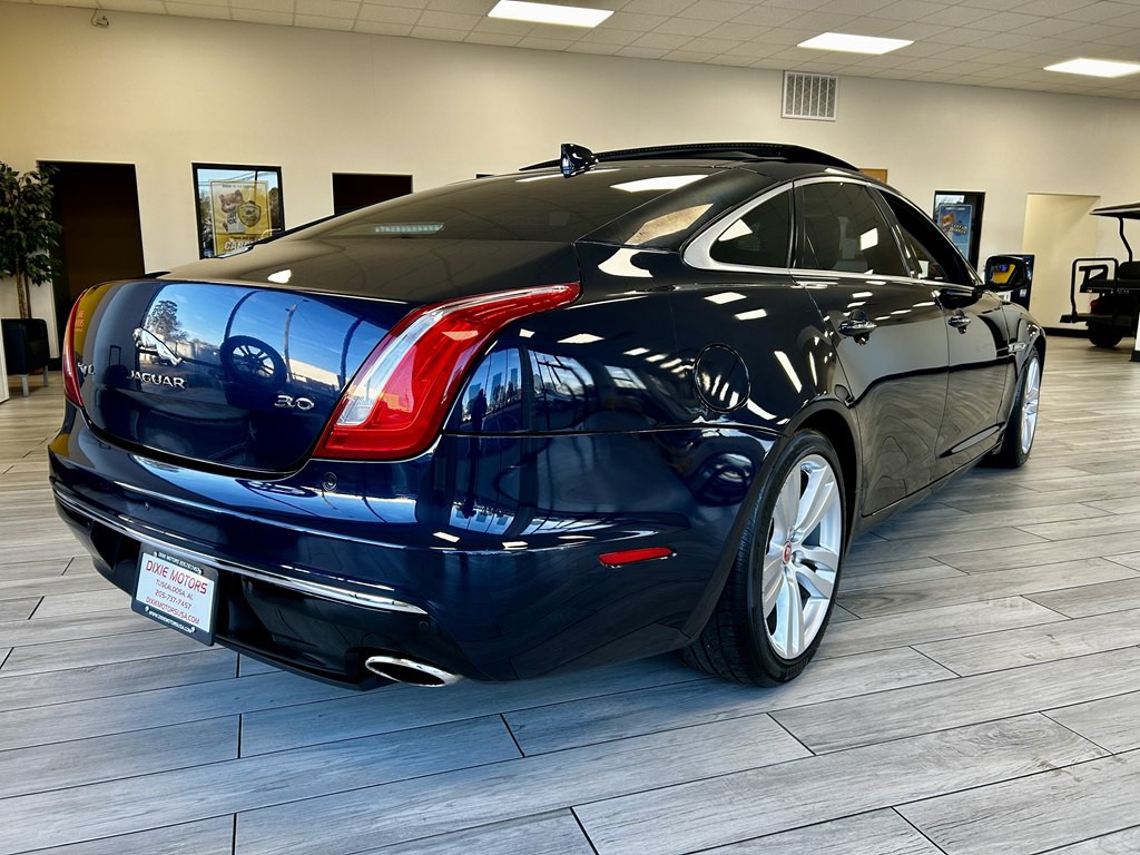 2016 Jaguar XJ Image 6