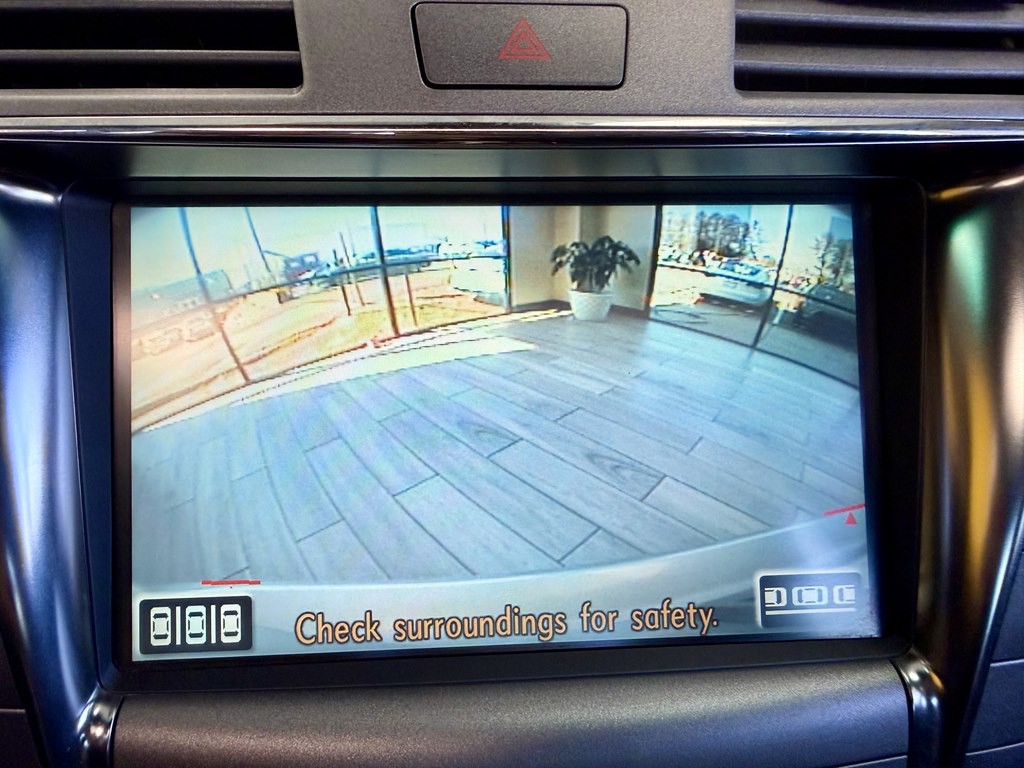 2007 Lexus LS Image 12