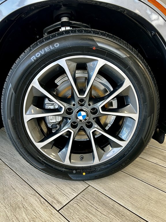 2017 BMW X5 Image 19