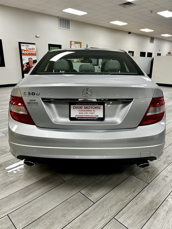 2010 Mercedes-Benz C-Class Image 8