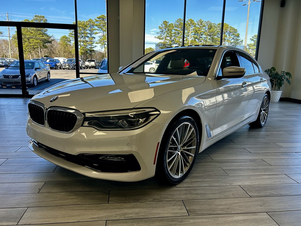 2018 BMW 5 Series Image 3