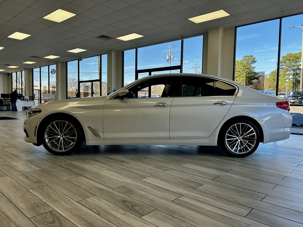 2018 BMW 5 Series Image 4