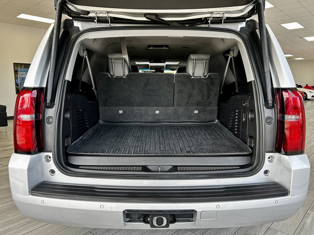 2015 Chevrolet Suburban Image 9