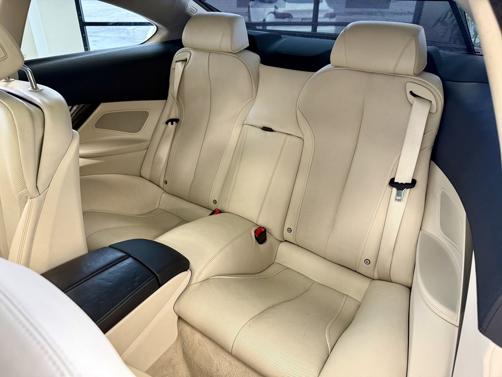 2012 BMW 6 Series Image 17