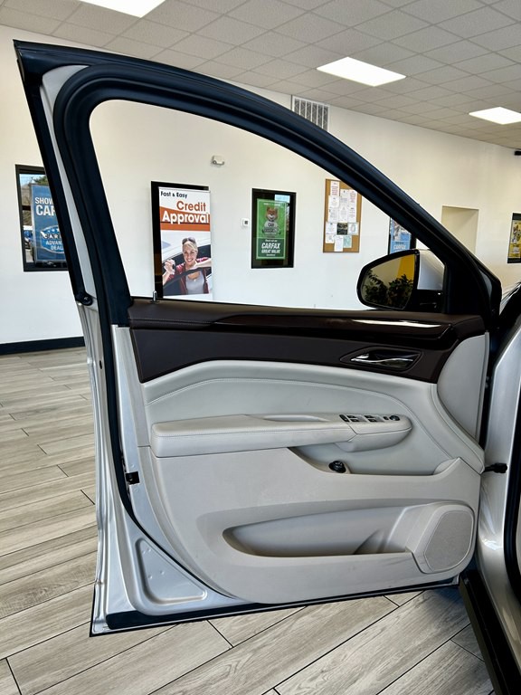 2011 Cadillac SRX Image 15