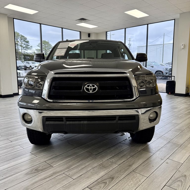 2011 Toyota Tundra Image 2